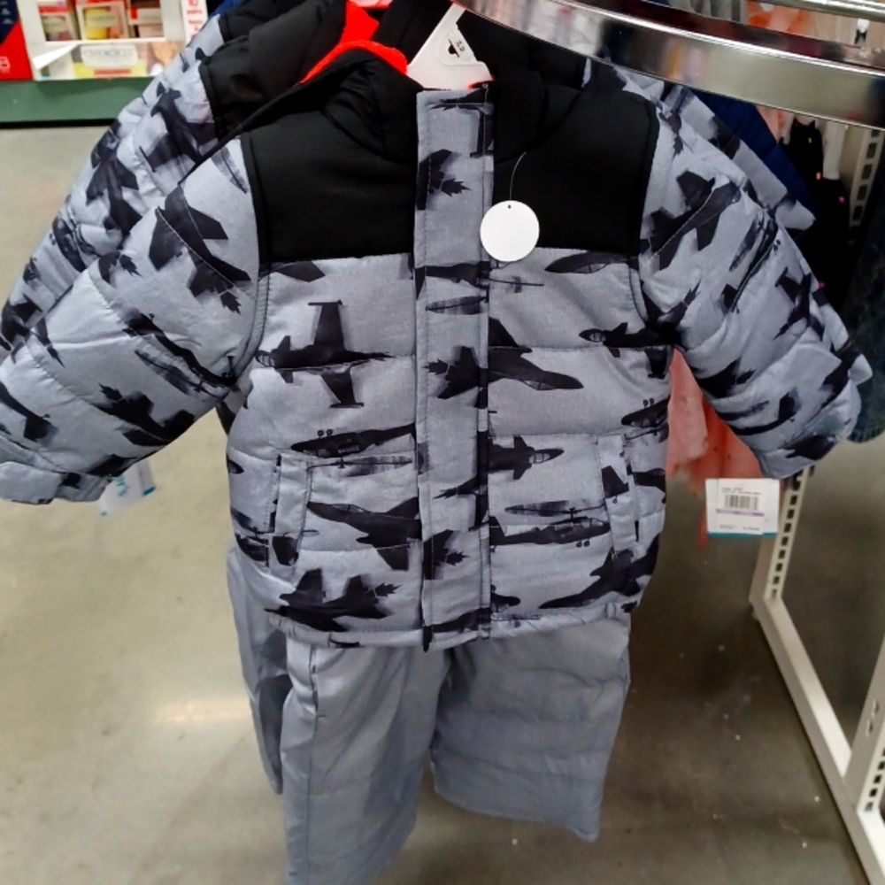Carters 3T 2 piece snowsuit